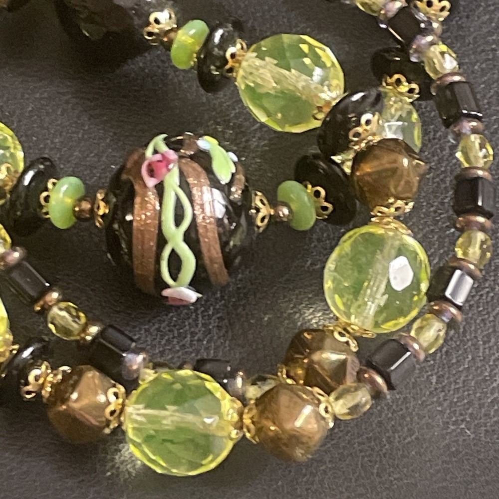 Vintage Beaded Necklace Vaseline Glass Lampwork